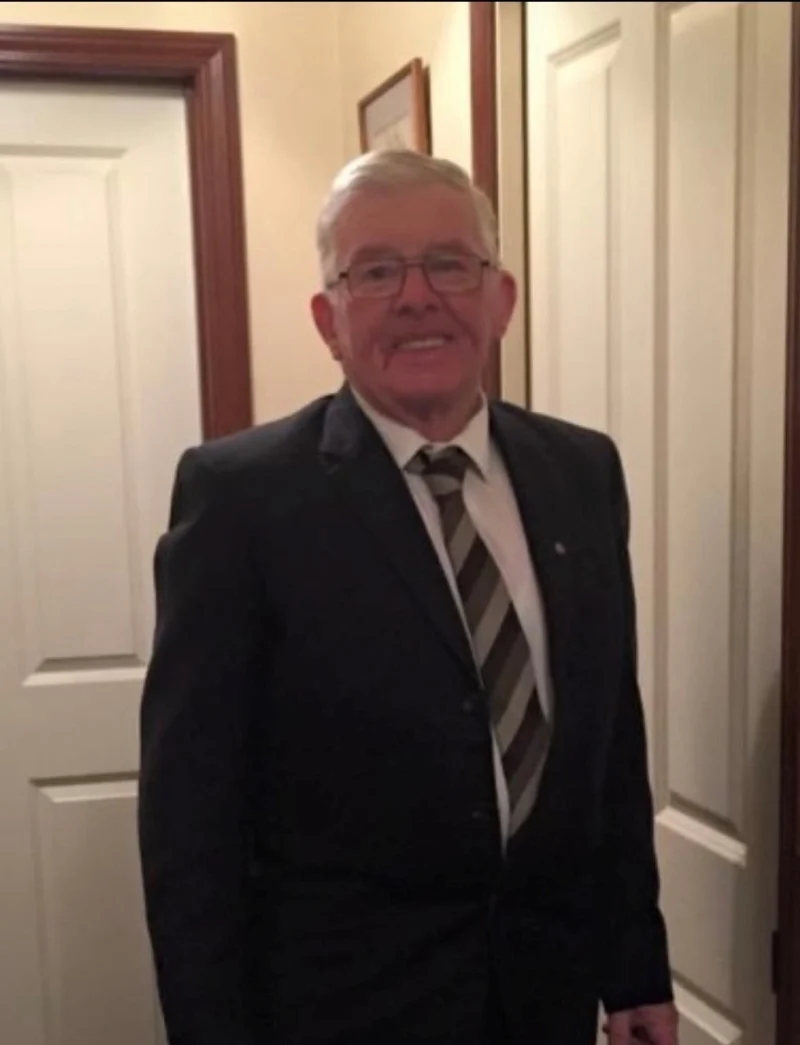Robert Henry (Bob) Melville